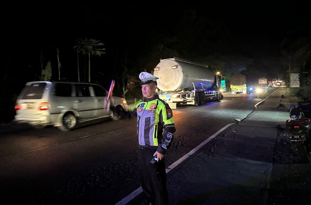 patroli lalulintas malam di lumajang