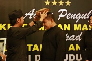 KASAD Jendral Dudung Abdurachman diberi gelar warga kehormatan masyarakat osing