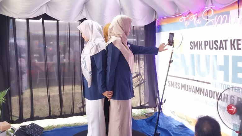 Booth Photo 360 derajat, salah satu karya SMK Muhammadiyah 6 Rogojampi