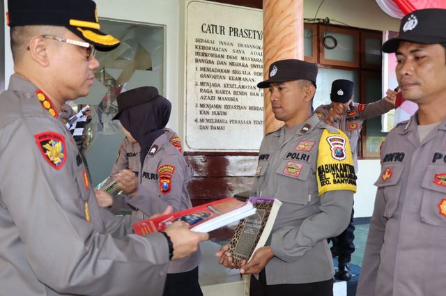 distribusi buku sampai kepelosok negeri