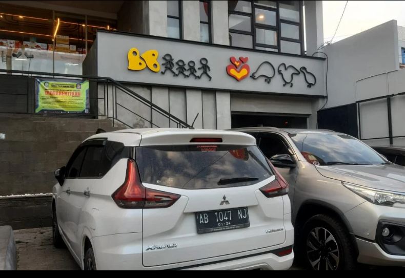 Richeese Factory Banyuwangi Langgar Larangan