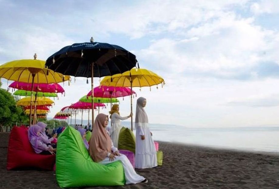 Pantai Syariah Pulau Santen