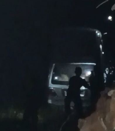 Mobil Kijang LGX Masuk Jurang Dibawah Jembatan Genteng Kulon