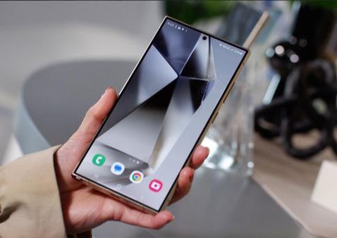 Samsung Galaxy S24 Ultra Desain yang Elegan