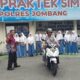 Satlantas Polres Jombang Berikan Penghargaan SIM Gratis