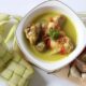 Opor Ayam dengan Ketupat Lebaran