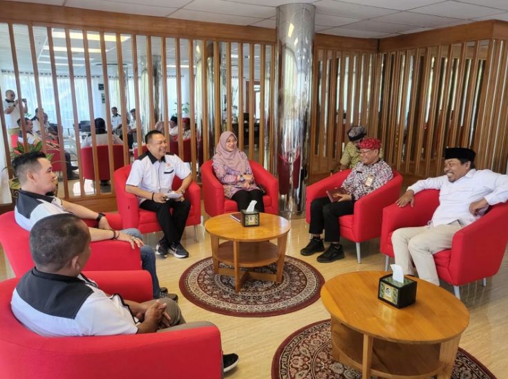 KONI dan Pemkab Banyuwangi Bertemu Bahas Persiapan Event Olahraga Bertajuk Bupati Cup