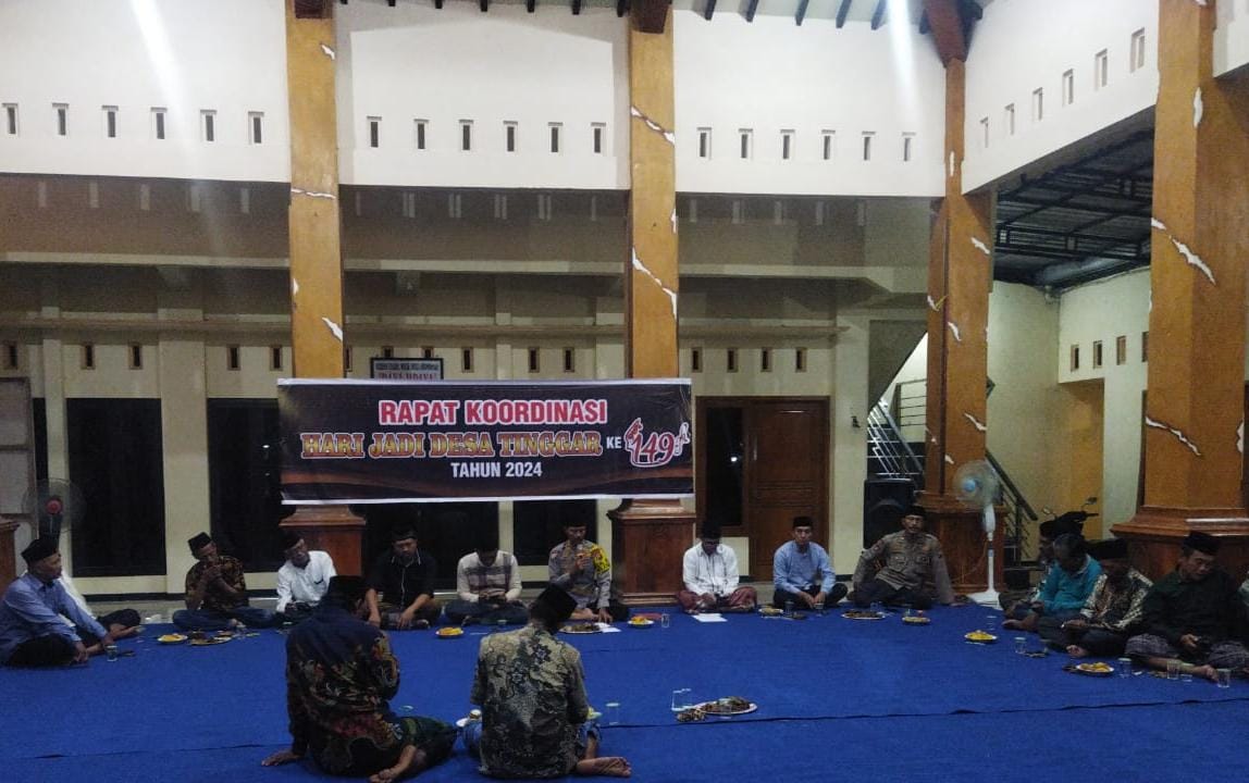 Kapolsek Bandar Kedungmulyo Bersilaturahmi dengan Kepala Desa Tinggar dalam Rangka Giat KOPIMAS