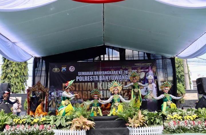 Polresta Banyuwangi Gelar Festival Kuntulan dan Tari Cilik Sambut Hari Bhayangkara ke-78