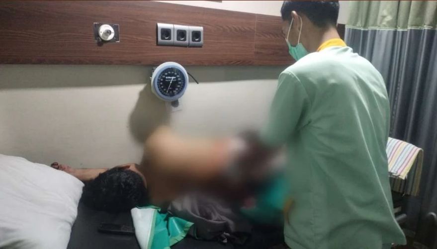 Korban penusukan dirawat intensif akibat luka yang cukup serius