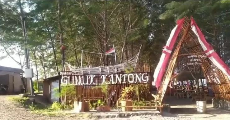 Pantai Gumuk Kantong, Menikmati Keindahan Senja Bagai Surga Tersembunyi di Banyuwangi
