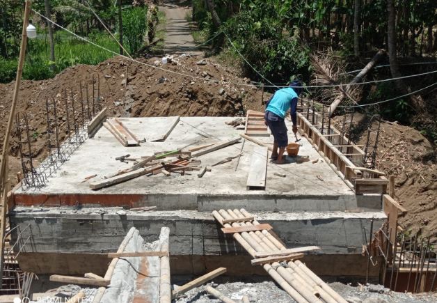 Progres Pembangunan Duiker di Desa Sukopuro Capai 62%, Warga Sambut Positif