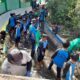 Dinas PU Pengairan Banyuwangi Gelar Aksi Bersih Sungai di Dusun Pecemengan