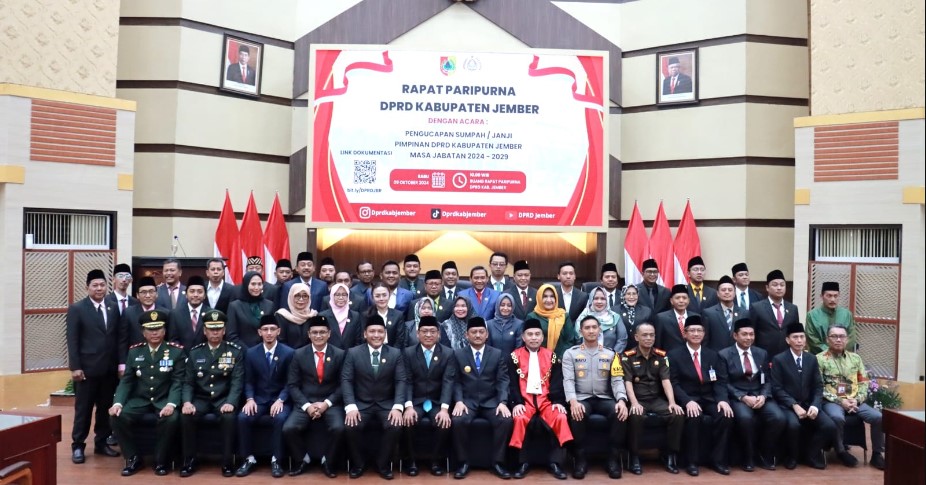 Kapolres Jember Hadiri Pelantikan Pimpinan DPRD Kabupaten Jember Periode 2024-2029