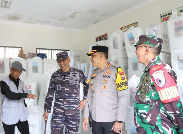 Polresta Banyuwangi Patroli Sinergi Pasca Pemungutan dan Perhitungan Suara Pilkada 2024