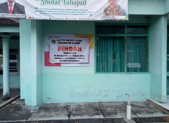 KUA Cluring Banyuwangi Pindah Sementara