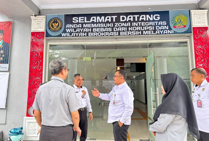 Kepala Kanwil Kemenkumham Sulsel Lakukan Kunjungan Kerja ke Bapas Kelas I Makassar