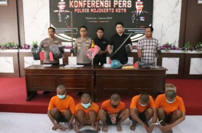 Polres Mojokerto Kota Tangkap 6 Anggota Gengster