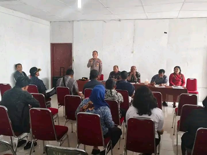 Kapolsek Simpang Empat Kawal Pra Musrenbang di Naman Teran