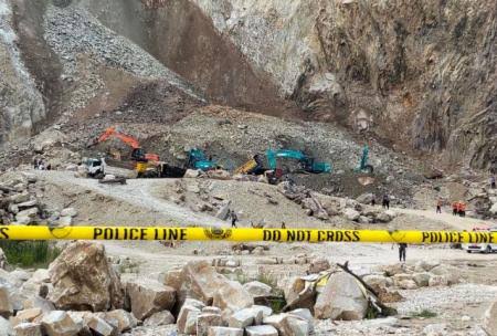 Pasca Longsor, Tambang Gunung Kuda Cirebon Ditutup Permanen