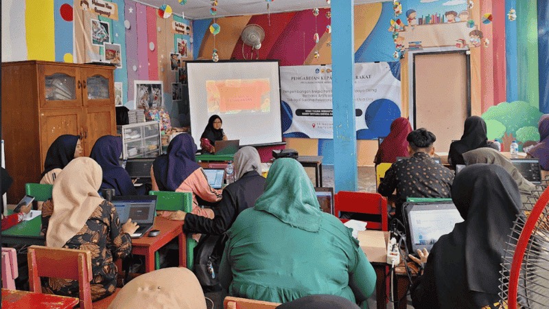 Guru TK di Banyuwangi Dilatih Kembangkan Media Pembelajaran Budaya Osing Berbasis AI