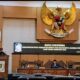 Wakil Bupati Banyuwangi Ir H Mujiono saat membacakan nota keuangan dalam rapat paripurna DPRD
