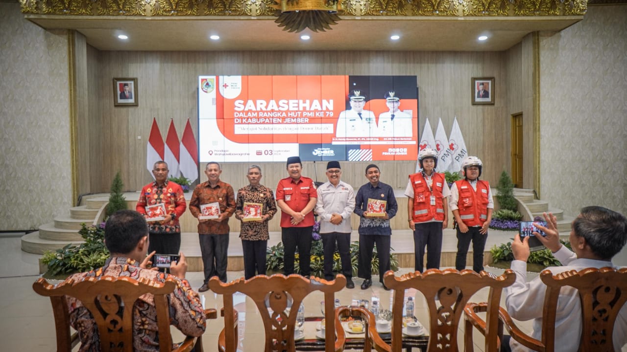 Acara sarasehan peringatan HUT Palang Merah Indonesia (PMI) ke-79 yang digelar PMI Cabang Jember