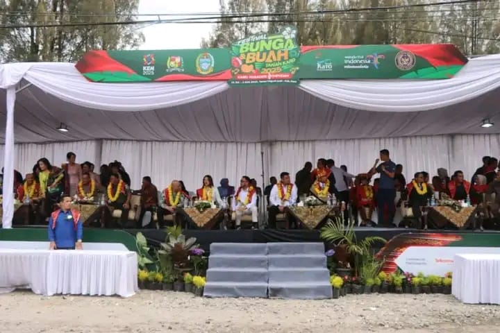 Festival Bunga dan Buah di Taman Mejuah-juah Berastagi