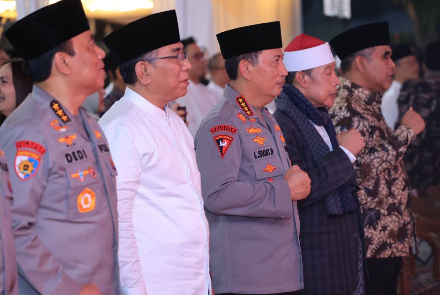 Kapolri Listyo Sigit Hadiri Haul Pondok Pesantren Buntet di Cirebon