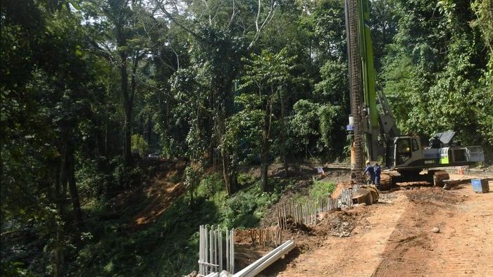 Proyek Pebaikan Jalur Gumitir, Banyuwangi-Jember