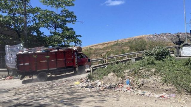 Tempat Pembuangan Akhir (TPA) Suwung (Foto- Antara)