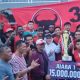 Pemain Desi Banteng FC merayakan kemenangan setelah mengalahkan Pesat FC lewat adu penalti di Stadion Diponegoro Banyuwangi