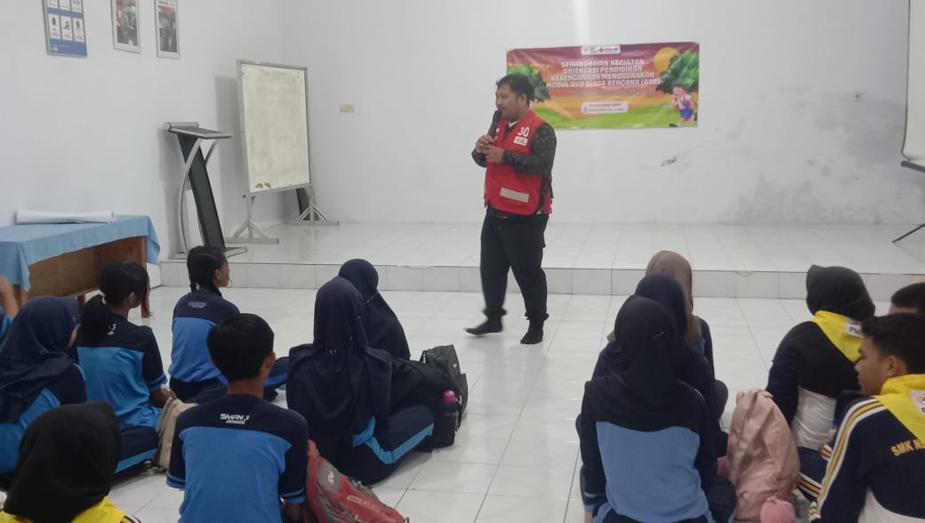 PMI Jember Latih Siswa Jadi Relawan Tangguh Lewat Program “Ayo Siaga Bencana”