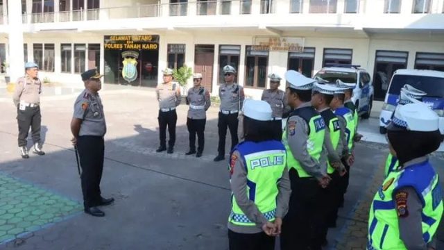 Kapolres Tanah Karo Tekankan Peningkatan Kinerja Sat Lantas Mulai Strong Point Pagi