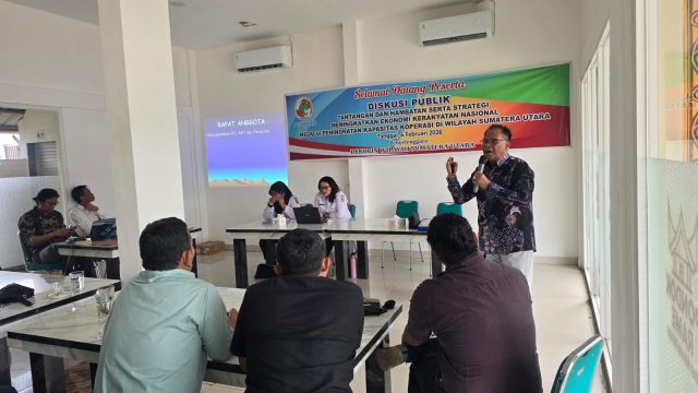 Diskusi Publik, Tantangan dan Strategi Meningkatkan Ekonomi Koperasi di Wilayah Sumatera Utara