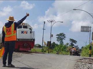KAI Daop 9 Perkuat Pengamanan Jalur Perlintasan Kereta Api di Banyuwangi