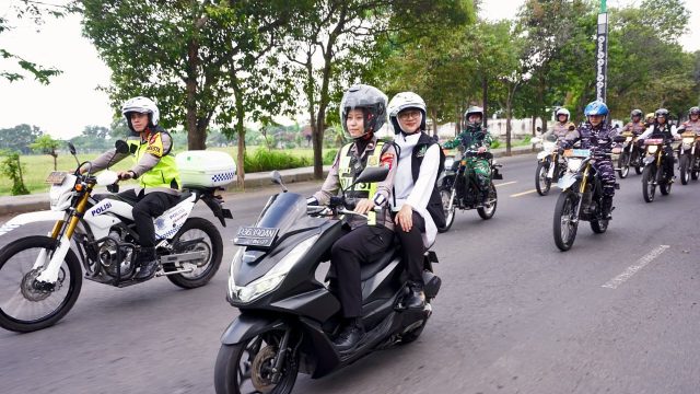 Bupati Ipuk dan TNI-Polri Cek Pos Pengamanan Lebaran 2026