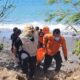 nelayan bangsring meninggal usai perahu dihantam ombak