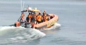 Pencarian korban Kapal Motor Dewi Noor 1