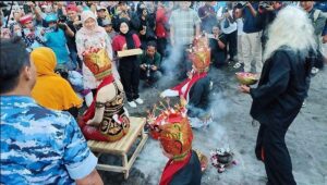 Bupati Ipuk Doakan Penampilan Terbaik untuk Penari Gandrung Sewu