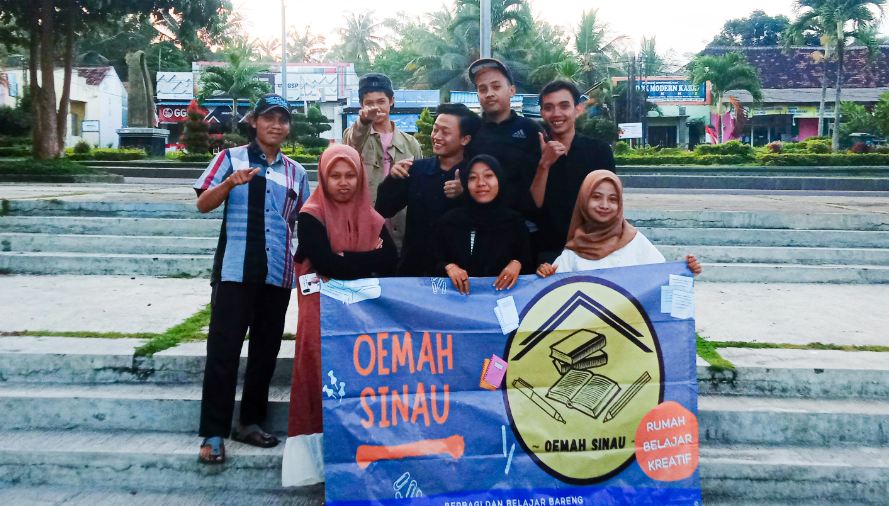 oemah sinau, baca buku terbuka