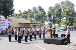 Kapolres Lumajang Pimpin Upacara Serah Terima Jabatan Kapolsek dan Kasat