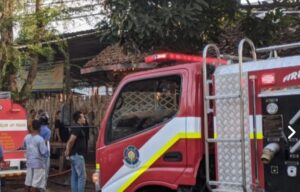 Kebakaran Toko Banguanan di Banyuwangi