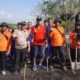 SMAN 1 Genteng Gelar Penanaman Bibit Pohon Mangrove