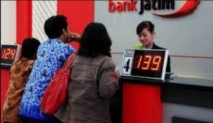 Teller Bank Jatim Diduga Bobol Uang Nasabah Hingga Rp 5,8 Miliar