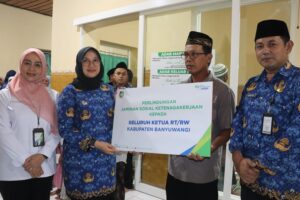 Pemkab Banyuwangi Berikan BPJS Ketenagakerjaan untuk 13.457 Ketua RT/RW
