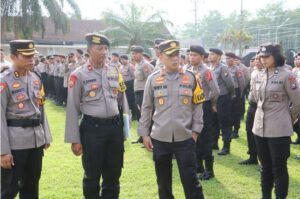 Kapolres Blitar Cek Kesiapan Kompi Dalmas untuk Pengamanan Pemilu 2024