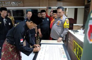 Kapolres Pelabuhan Tanjung Perak dan Perguruan Pencak Silat