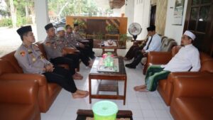 Kapolres Sumenep Silaturahim ke Ponpes Al Amien Prenduan