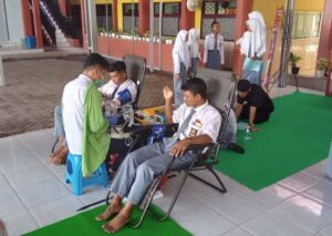 PMR Wira SMK PGRI 5 Jember Berhasil Kumpulkan 23 Kantong Darah
